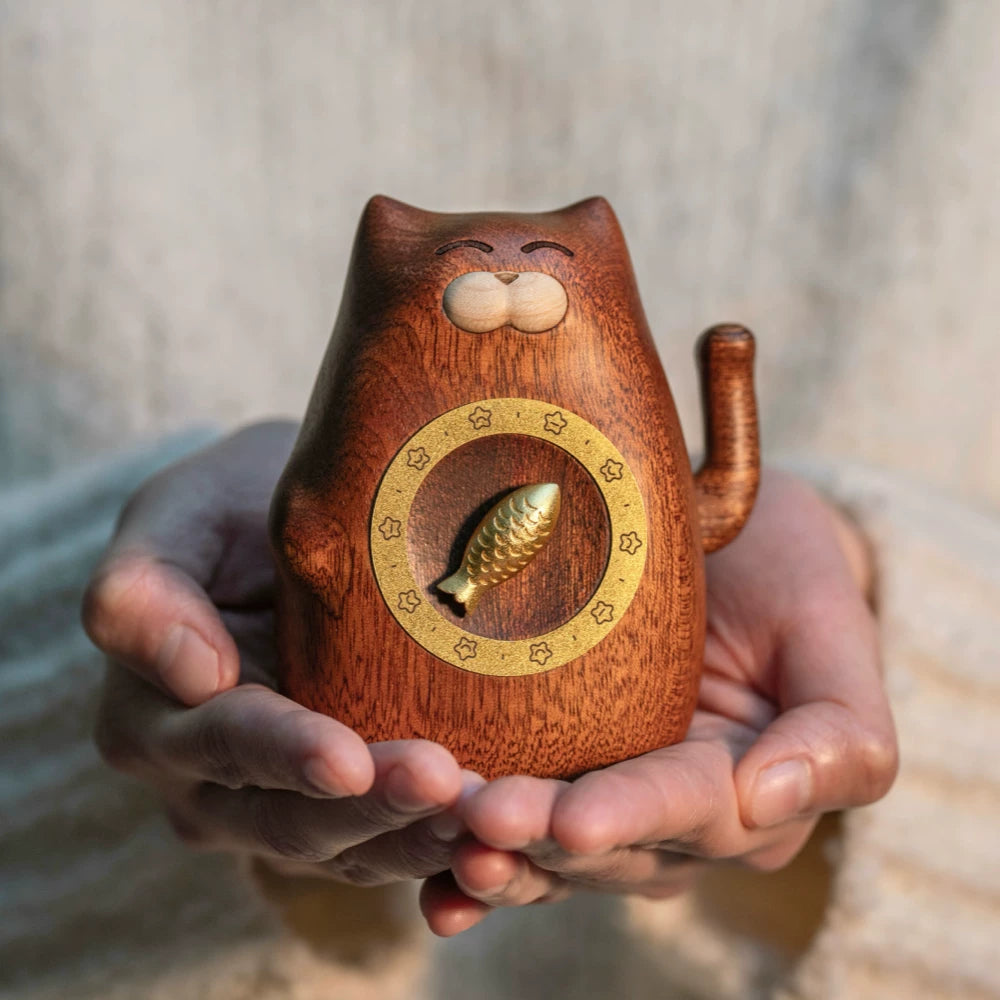 Lucky Cat Wood Craft Ornament Detail